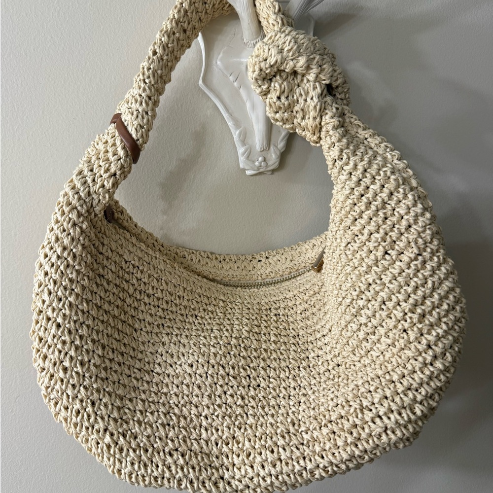 BTB Los Angeles Straw Raffia Lucia Knotted Hobo Bag - Picture 7 of 10
